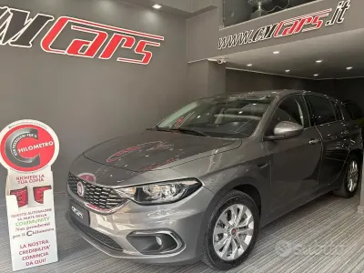 Occasion Fiat Tipo Business 120 ch (88 kW) 2018 Gris Berline