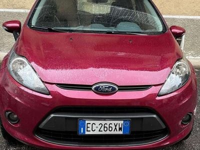 Usata Ford Fiesta Trend 82 CV (60 kW) 2010 Utilitaria