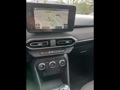 Usata Dacia Jogger Extreme 100 CV (73 kW) 2022 Grigio chiaro Monovolume