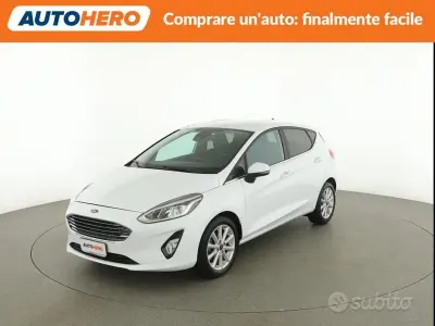 Usado Ford Fiesta Titanium 86 CV (63 kW) 2017 Blanco Utilitario