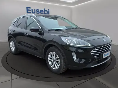 Usado Ford Kuga Titanium 150 CV (110 kW) 2023 Negro SUV