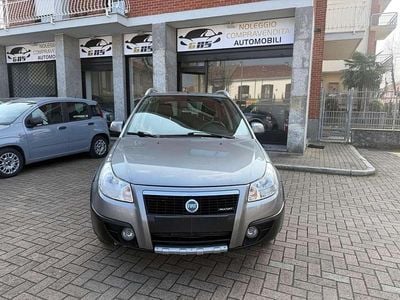 Usata Fiat Sedici Dynamic 120 CV (88 kW) 2009 Grigio SUV