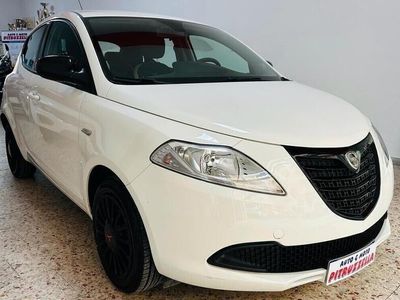 usata Lancia Ypsilon 1.3 MJT 16V 95 CV 5 porte S&S Elefantino