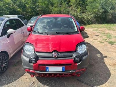 Usata Fiat Panda Cross 69 CV (50 kW) 2024 Rosso Berlina
