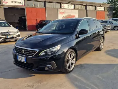 Usata Peugeot 308 SW Allure 131 CV (96 kW) 2018 Nero Station wagon
