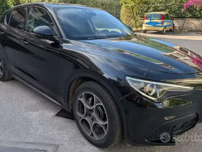 Usata Alfa Romeo Stelvio Tech Edition 160 CV (117 kW) 2019 Nero SUV