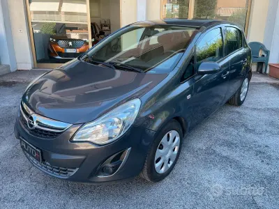 Usata Opel Corsa 86 CV (63 kW) 2013 Grigio Utilitaria