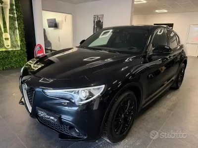 Usado Alfa Romeo Stelvio Super 160 CV (117 kW) 2021 Negro SUV