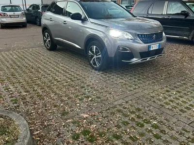 Usata Peugeot 3008 Allure 131 CV (96 kW) 2018 Grigio SUV