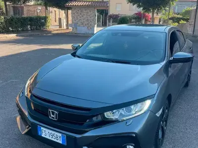 Usata Honda Civic Elegance 126 CV (92 kW) 2019 Grigio Berlina