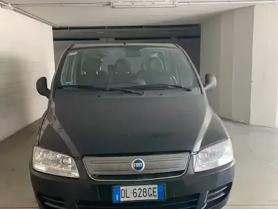 Begagnad Fiat Multipla 103 HK (75 kW) 2007 Svart Minibuss