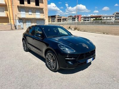 Porsche Macan S