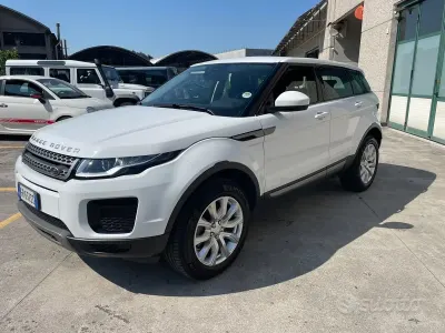 Usata Land Rover Range Rover evoque SE Dynamic 150 CV (110 kW) 2018 Bianco Station wagon