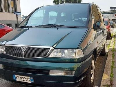 Usata Lancia Zeta 136 CV (100 kW) 2000 Verde Monovolume