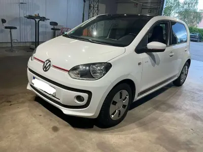 Usata VW up! high up! 75 CV (55 kW) 2015 Bianco Utilitaria