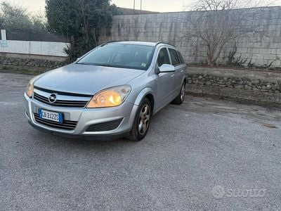 Grigio Usata 2008 Opel Astra Station wagon | 700 € (Super prezzo)