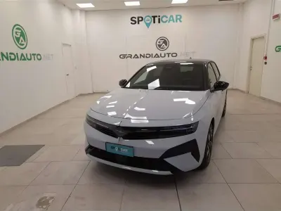 Nuova Opel Astra 136 CV (100 kW) 2026 Bianco Berlina