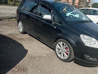 Usata Opel Zafira Cosmo 140 CV (102 kW) 2010 Nero Monovolume