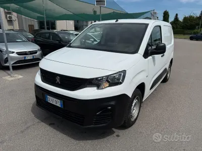 Usata Peugeot Partner 102 CV (75 kW) 2021 Bianco Monovolume