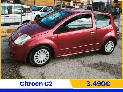 Usata Citroën C2 Elegance 70 CV (51 kW) 2006 Viola Utilitaria
