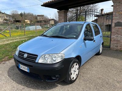 Usata Fiat Punto 60 CV (44 kW) 2004 Blu Berlina