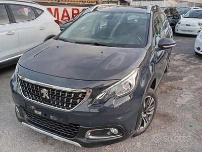 Usata Peugeot 2008 Allure 110 CV (80 kW) 2018 Grigio SUV