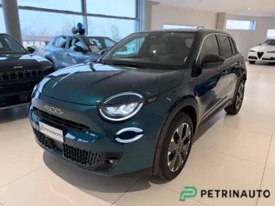 Nuova Fiat 600 La Prima 101 CV (74 kW) 2026 Verde mare metallizzato SUV