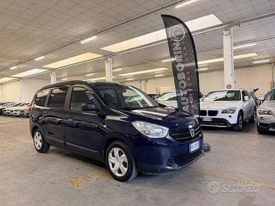 Usata Dacia Lodgy Lauréate 90 CV (66 kW) 2015 Blu Monovolume