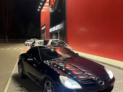 Usata Mercedes SLK200 163 CV (119 kW) 2007 Nero Cabrio