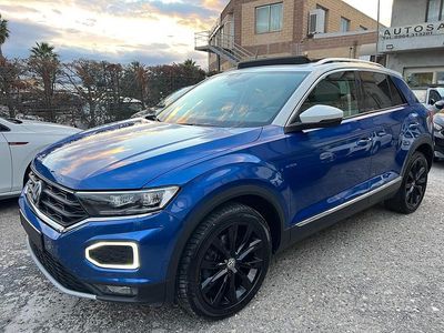 Usata VW T-Roc Style 150 CV (110 kW) 2017 Blu SUV