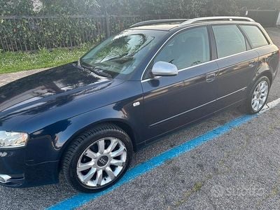Usata Audi A4 Sport 140 CV (102 kW) 2005 Blu Station wagon