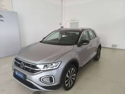 Usata VW T-Roc Style 150 CV (110 kW) 2022 Piryt silver SUV