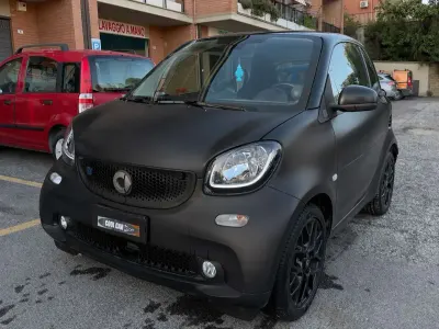 Usata Smart ForTwo Electric Drive Prime 41 kW (56 CV) 2019 Nero opaco Utilitaria