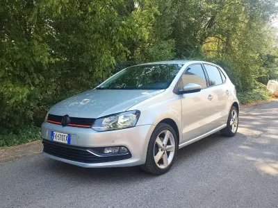 Usata VW Polo Comfortline 75 CV (55 kW) 2017 Argento Berlina