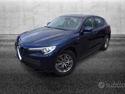 Usata Alfa Romeo Stelvio Super 201 CV (147 kW) 2021 Blu/azzurro SUV