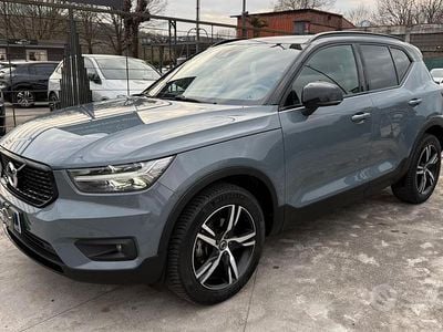 Usata Volvo XC40 R-Design 150 CV (110 kW) 2020 Grigio SUV