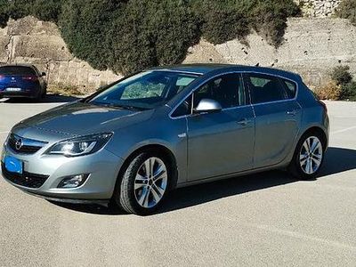 Usata Opel Astra 125 CV (91 kW) 2010 Grigio Berlina