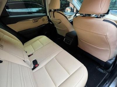 Lexus NX300h