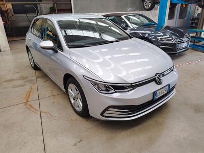 Usata VW Golf VIII Style 115 CV (84 kW) 2020 Argento Berlina