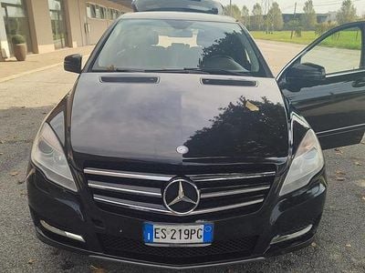 Usata Mercedes R350 2013 Nero Monovolume