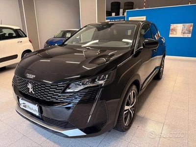 Usata Peugeot 3008 Allure 131 CV (96 kW) 2022 Nero SUV