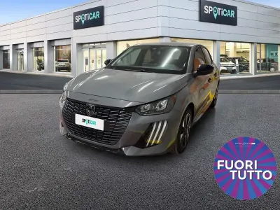 Usata Peugeot 208 Allure 102 CV (75 kW) 2025 Grigio Utilitaria