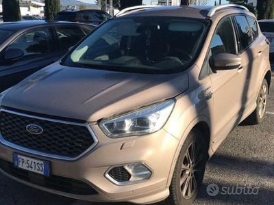 Usata Ford Kuga Vignale 150 CV (110 kW) 2019 Beige SUV