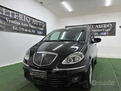 Usata Lancia Musa 95 CV (69 kW) 2011 Nero Monovolume