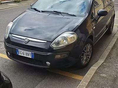 Usata Fiat Grande Punto 75 CV (55 kW) 2011 Nero Utilitaria