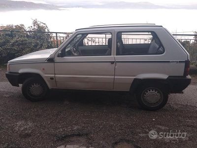 Usata Fiat 750 Young 34 CV (25 kW) 1990 Bianco Berlina