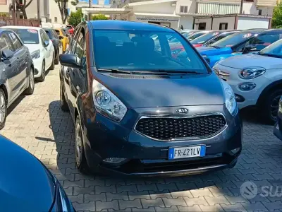 Usata Kia Venga Active 90 CV (66 kW) 2018 Grigio Utilitaria