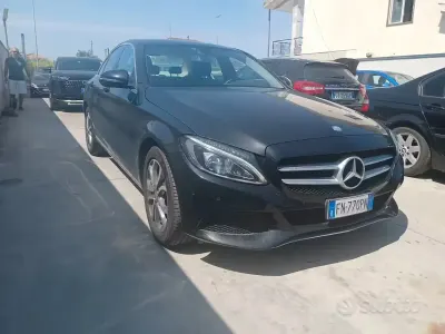 Usata Mercedes C220 Premium 170 CV (125 kW) 2018 Nero Berlina