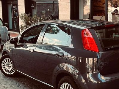 Usata Fiat Punto Street 95 CV (69 kW) 2017 Grigio Utilitaria