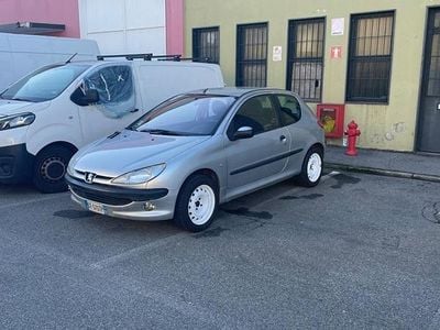 Usata Peugeot 206 60 CV (44 kW) 2003 Grigio